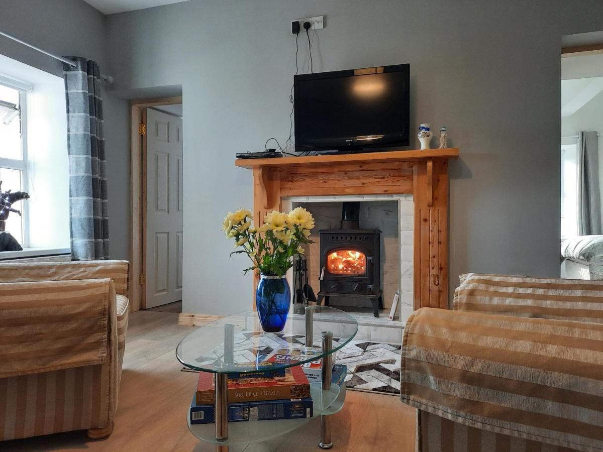 Conneelys Cottage, Connemara, Clifden, H71Y096 Buitenkant foto